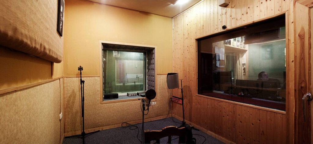 Grabación, mezcla y mastering ebcd0e_00c1c99c7976da5dee9da5ccb384e186